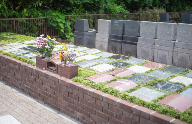 樹木墓地「こもれび」