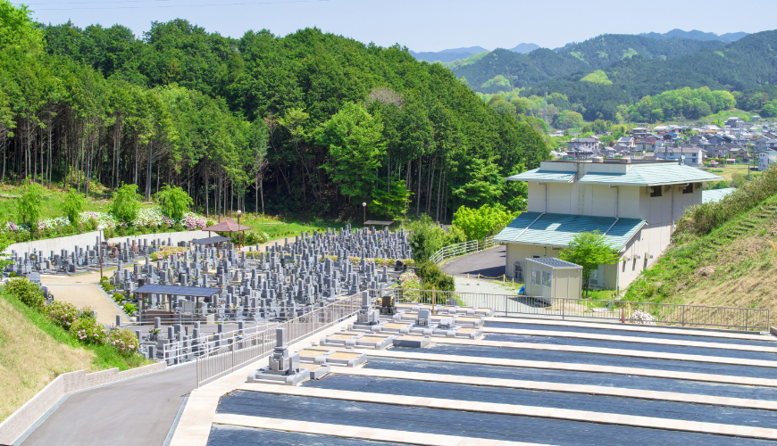 壺阪山霊園