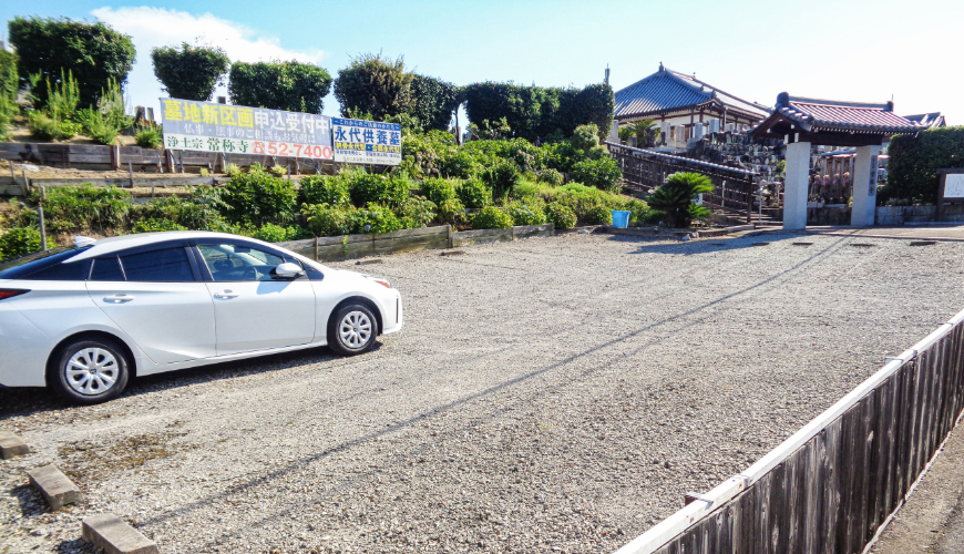 常称寺霊園　駐車場